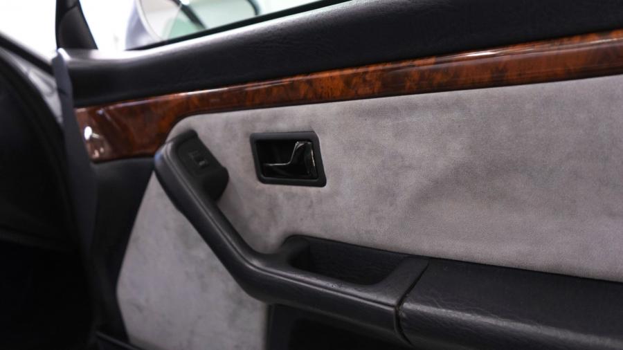 Детали интерьера Audi RS2 (8C, B4) 1994 года  (EU) (фото 110 из 150)